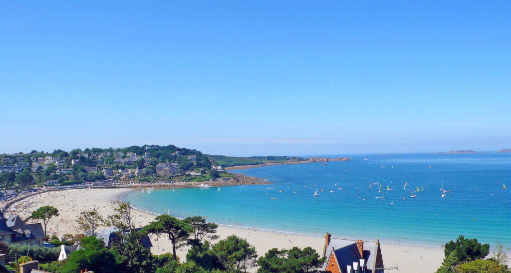 reservation hotel les bains perros guirec 56021